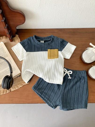 SHEIN Vintaside Kids طقم بلوزة وبنطلون أطفال رضع، بلوزة منقوشة ولون محايد، وبنطلون أزرق، أنيق مريح مناسب لجميع المناسبات في الصيف