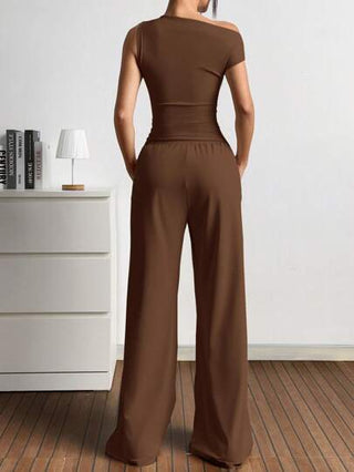 EZwear طقم بقطعتين للمرأة: توب كتف مائل وبنطال من اللون الصلب المحبوك