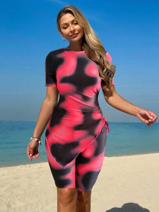 طقم تانكيني حريمي Swim Shayni ملابس شاطئ عتيقة الطراز للنساء - ملابس سباحة متواضعة من قطعتين بتوب نصف كم ، بنطلون كابري وسترة رباط ناعم جديدة لعام 2024