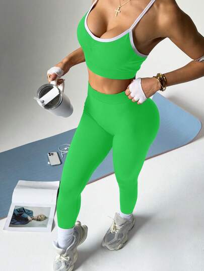 SHEIN Sport Studio مجموعة 1 من بنطلون ذو لون واحد وأعلى بسيطر رفيع مناسب للسيدات، إطلالة أنيقة مناسبة للصيف