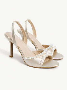 CUCCOO CHICEST صنادل نسائية ذات كعب عالي رفيع ذات أصابع دائرية لامعة ذات تصميم أنيق وأنثوي، أبيض ساتان أنيق للعروس والوصيفات، أحذية كعب عالي للاستخدام في الحفلات والمناسبات الرسمية مناسبة ل- الزفاف.