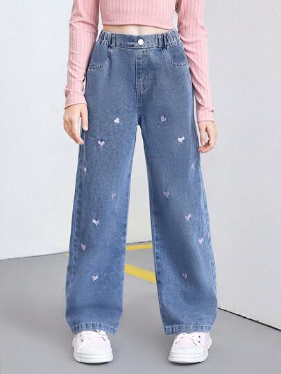 SHEIN بنطال جينز بتطريز قلب، للبنات المراهقات، بتصميم مستقيم الساق، فاتح اللون وفضفاض بأسلوب عصر الألفية الجديدة، مناسب للارتداء اليومي العصري