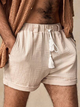 Manfinity BRENVOR شورت رجالي كاجوال ذو خصر مربوط بسحاب من قماش متجعد ذو طبقتين مع حلقات حزام
