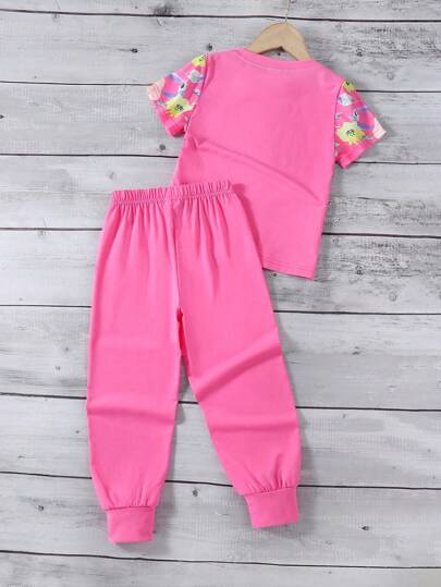 SHEIN Genkimix Kids مجموعة بنطلون وتي شيرت كاجوال مطبوع بالأزهار للفتيات الصغيرات، مناسبة للنزهات اليومية والأنشطة الرياضية، مجموعات ملابس صيفية للفتيات الصغيرات مع أكمام قصيرة