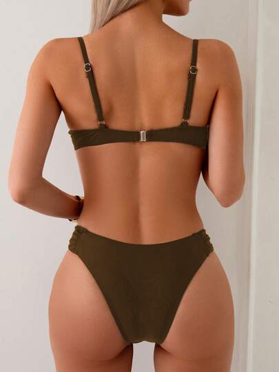 Swim Basics ملابس السباحة للنساء قطعتين باللون الأسود ذات تصميم مفصل جمع مع شريط معزز لأعلى البدلة والسراويل السباحة، مناسبة لأوقات الشاطئ والعطلات
