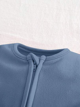 Cozy Pixies طقم 2 قطعة من البدلة المفصلة لحديثي الولادة من الأولاد، قميص بياقة طاقم وبنطال طويل من النسيج الناعم باللون الأحادي ، مناسب للربيع والصيف والخريف والشتاء ، للاستخدام المنزلي أو للخروج