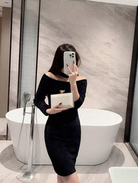 1 حقيبة كلاتش صندوق صغيرة بتصميم بسيط، حقيبة مسائية فاخرة مصممة من معدن ، حقيبة صغيرة أنيقة ولامعة للاستخدام المسائي، مناسبة للحفلات الراقية والزفاف الرومانسي والحفلات الرسمية، وتستخدم كهدية عيد ميلاد/عطلة، مع سلسلة كتف قابلة للفصل