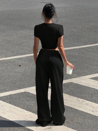 SHEIN EZwear طقم امرأة قطعتين باللون الأحادي، قميص مقصور رقبة مستديرة أكمام قصيرة و بنطلون ، كاجوال