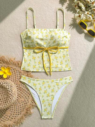 طقم تانكيني حريمي Swim Mod طقم ملابس سباحة صيفية للنساء يتكون من كامي ملابس علوية بحمالات رفيعة مع شريطين وربطة عقدة وسروال تانكيني مثلثي القاعدة بطبعة زهور ديتسي جذابة وأنيقة