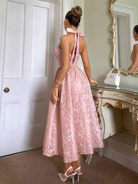 Glamine Charm فستان وسط نسائي من القماش الساتان المطبوع بطراز الأميرة الريفي، تنورة شبكية بالخصر، دعم لرقبة الحلقة