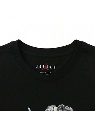 Nike تي شيرت رقبة طاقم AS M J FLT ESS AJ1 SS لعام 2025، محبوك، رقبة طاقم، أكمام قصيرة، رمز الطراز: TIB3356-010