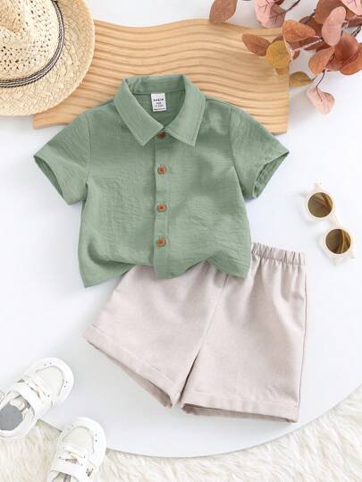 SHEIN 2 قطعة/مجموعة قميص بأكمام قصيرة لون أساسي وشورت بخصر مطاطي للأطفال الذكور والإناث، مناسب للارتداء في الصيف للبقاء في المنزل أو الخروج أو السفر والعطلات