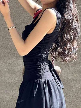 فستان نسائي أنيق بأشرطة رفيعة، فستان صيفي بنسيج مغزول ملون أنيق بطيات رفيعة