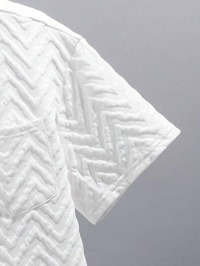 SHEIN قميص مريح فضفاض منسوج بألوان شبكية ذو جيب وياقة للأولاد المراهقين، مناسب للذهاب إلى المدرسة والأنشطة اليومية والسفر والرياضة، ملائم للفصول الربيعية والصيفية