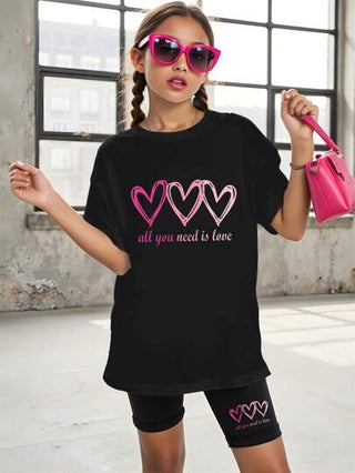 girls-sets طقم قصير الأكمام بطبعة شعار وقلب وشورت 2 قطعة مريح، للفتيات المراهقات