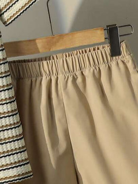 SHEIN Vacaura مجموعة بولو قميص وشورت مخطط وذو نسيج شبكي لكبار الأطفال، مناسبة للارتداء اليومي والترفيه خلال فصل الصيف، 2 قطعة