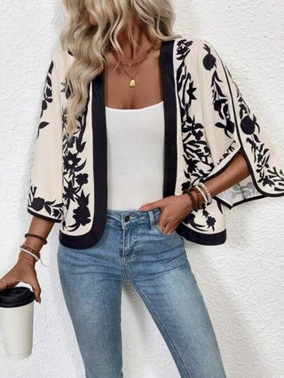 EMERY ROSE معطف نسائي كاجوال فضفاض بفتحات أمامية عارية، من قماش خفيف ومنقوش بطباعة نباتات، بأكمام ثلاثة أرباع للاستخدام في العطلات