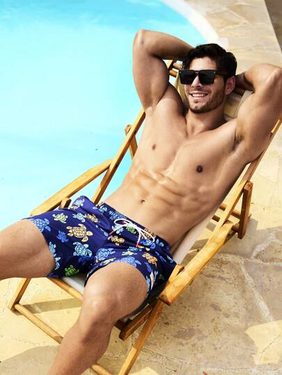 Manfinity Swimmode شورت كاجوال للرجال بخيار طبق السلحفاة ، هاواي