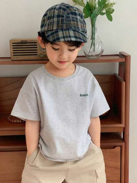 Dazy Kids تي شيرت مُحبوك قصير الأكمام بياقة مستديرة مزخرف برسمة ولد صغير ، صيفي