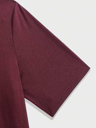SHEIN ملابس علوية للمراهقين جرافيك مطبوع، قصير الأكمام، مريح وعملي