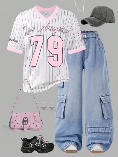 SHEIN ChillGRL قميص رياضي سهل للفتيات المراهقات، تيشيرت برقبة على شكل V مطبوع عليه أرقام وحروف