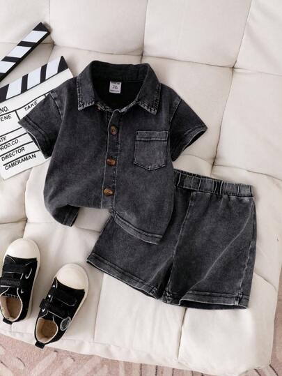 SHEIN Genkimix Kids طقم فضفاض 2 قطع للأطفال الصغار، قميص كم قصير أسود وجاكيت، أزياء موضة شارع خارجي