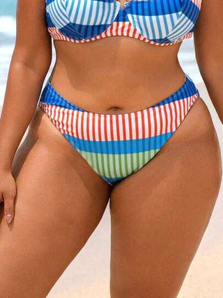 Swim SPRTY بيكيني سفلي للنساء ذوات الحجم الكبير بنمط مخطط عشوائي لعطلة الشاطئ