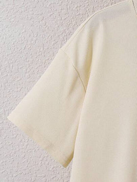 SHEIN تي شيرت تي شيرت صبي المراهق بياقة دائرية، أكمام قصيرة، جيوب رقعة بنسيج القطن الأنبوبي المموج، مريح وعصري ودائم الاستخدام، ناعم وهين، مناسب للربيع والصيف، للارتداء اليومي، للعب في الخارج، للمدرسة، الشارع، الحفلات والترفيه