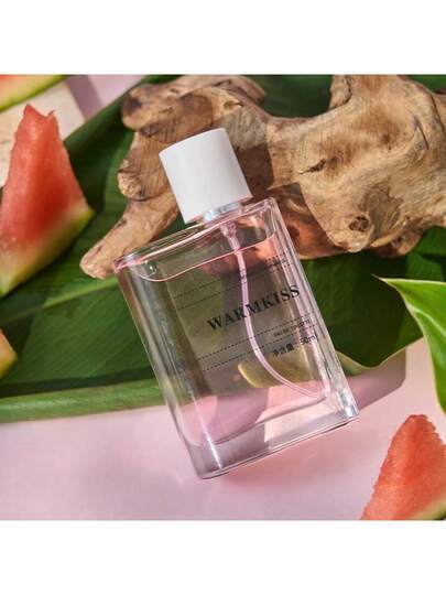 زجاجة رذاذ عطر الزهور والفواكه سعة 50 مل، عطر منعش وطويل الأمد برائحة الفراولة والعنب الأخضر، ضروري للإجازات الصيفية. مناسب للنزهات الصيفية اليومية ويمكن استخدامه في أي موقف، ليأخذك إلى عالم الفواكه