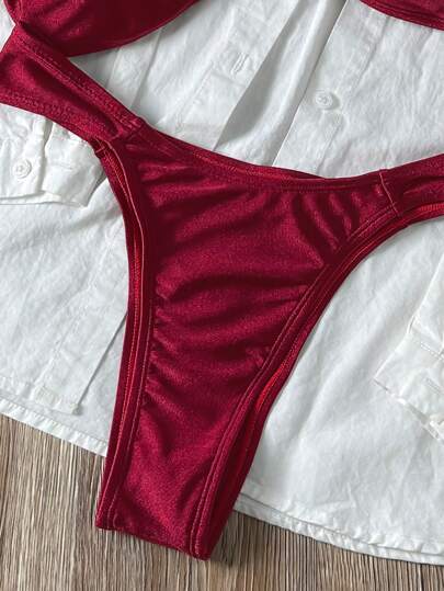 Swim SXY 2 قطعة ملابس شاطئ صيفية نسائية , بكيني متناسق بإطار معدني أنيق , لون بورجندي , لإطلالة عطلة متميزة