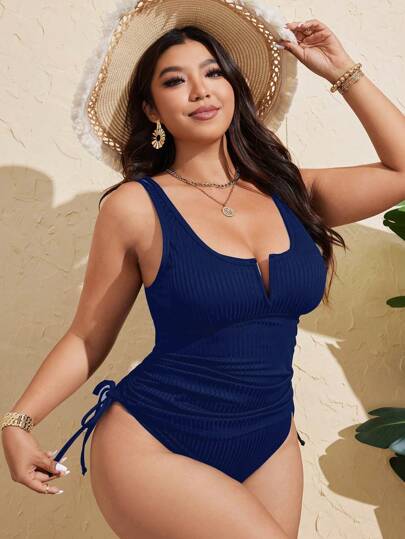SHEIN Swim Curve بدلة سباحة بخامة نسيجية مزخرفة بألوان سادة، أسود، بتصميم ظهر منفتح، كاجوال، للنساء ذوات الأحجام الكبيرة