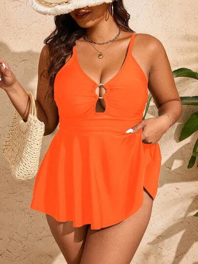 SHEIN Swim Curve ملابس علوية سباحة من النمط الكاميسول للسيدات ذوات الحجم الكبير للعطلات