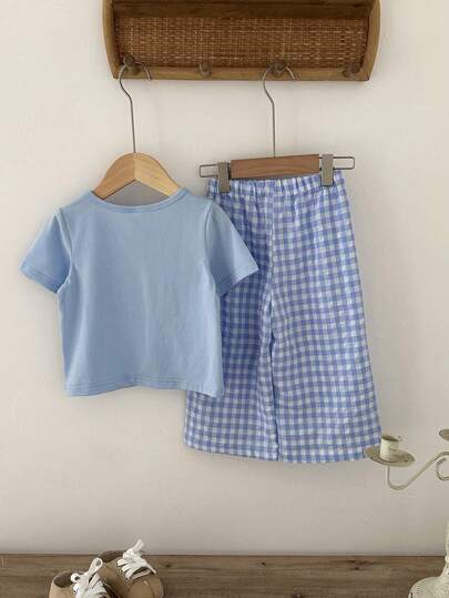 SHEIN Vintaside Kids طقم ملابس علوية قصيرة الأكمام وبنطال مربعات لطيف للأولاد الرضع، مناسب للصيف، البيت والسفر، 2 قطعة