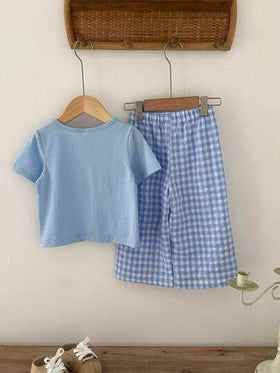 SHEIN Vintaside Kids طقم ملابس علوية قصيرة الأكمام وبنطال مربعات لطيف للأولاد الرضع، مناسب للصيف، البيت والسفر، 2 قطعة