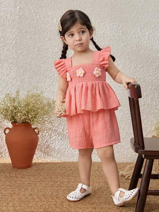 Blossori طقم ملابس علوية بأكمام كشكشة وشورت مزخرف بالأزهار، بنمط عطلة نسائي للأطفال البنات باللون الوردي