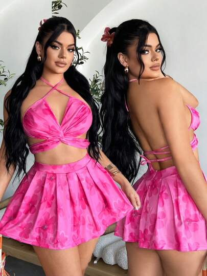 SHEIN SXY طقم تنورة قصيرة مطوية وبلوزة قصيرة متناسقة مربوطة للعطلة، مجموعة قطعتين بتصميم جذاب للنساء للاستخدام في العطلات والربيع، طقم متناسق للنساء في عطلة الشاطئ، ملابس إيبيزا، باللون الوردي، جذاب