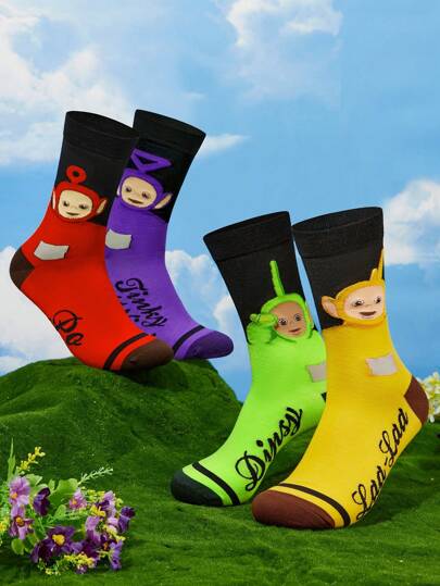 Teletubbies X SHEIN 4 أزواج من الجوارب القطنية الملونة الناعمة والمنفسة، إزالة الرطوبة، ذات تصميم كرتوني جذاب، لمنتصف الساق، مقوية للكعب للمتانة، وحيدة الجنس للرجال والنساء، مناسبة لكافة المواسم ومتناسقة مع كافة الملابس