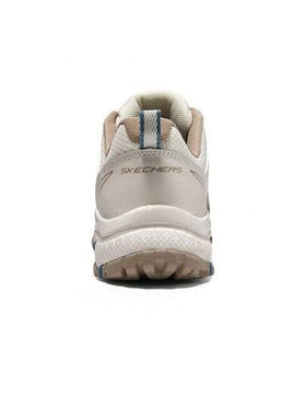 Skechers أحذية رياضية شبكية تسمح بالتهوية، خفيفة الوزن ومبطنة للنساء، مناسبة للجري في الهواء الطلق والمدينة، أحذية كاجوال، أحذية للتنقل، أحذية نسائية ذات نعل سميك. ننصح بطلب مقاس أصغر بنصف درجة. 180017-OFWT
