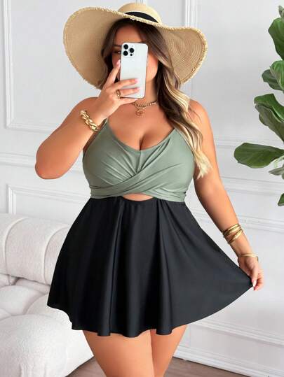 SHEIN CURVE+ بدلة سباحة للسيدات ذوات المقاسات الكبيرة مكونة من 2 قطعة، لون سادة مرن عالي الخصر بتنورة سباحة، مخفف وعادي للاستخدام في المسبح والحمامات الساخنة