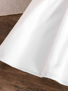 SHEIN Genkimix Kids مجموعة قميص كاجوال مكشكش بلا أكمام وبنطلون جينز مدبب عصري للبنات ،2 قطعة / طقم