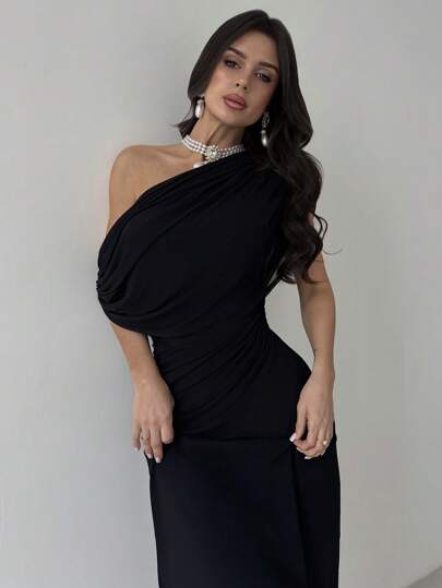 Firerie فستان محبوك ذو خصر منكمش وأكمام قصيرة أنيق وعصري مع كتف غير متماثل، لون أسود، متعدد الاستخدامات للحفلات والارتداء اليومي