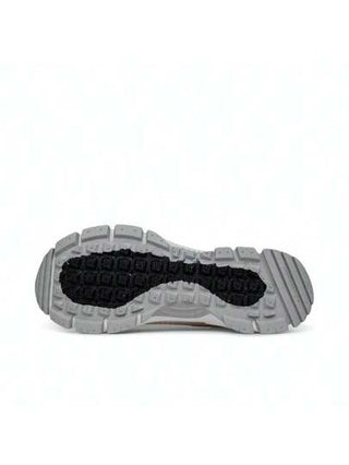 Nike حذاء زووم فومرو روام رياضي / كلاسيكي منخفض القمة HJ4646-100 ، 2025 رجالي