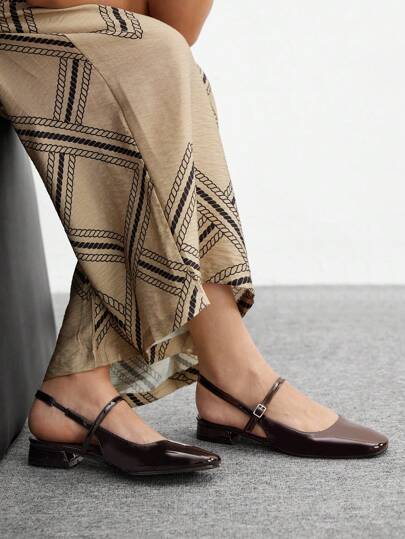 CUCCOO BIZCHIC أحذية نسائية عصرية ذات أصابع مربعة مفتوحة الكعب بدون كعب