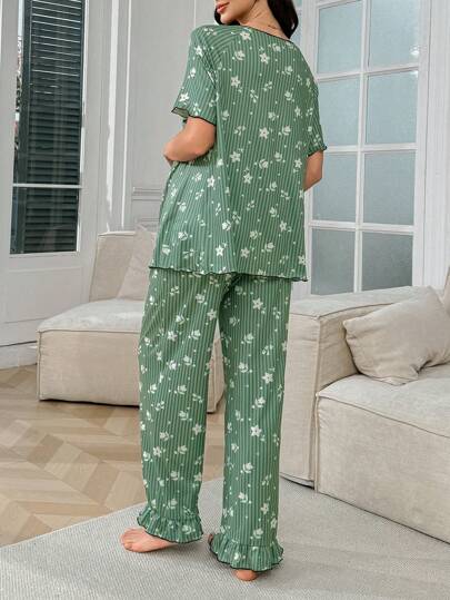 Shein Underwear&Sleepwear Maternity بيجامة حمل كاجوال من الاربعة قطع متشعرة المنسوجة بياقة مربعة مزخرفة بالزهور