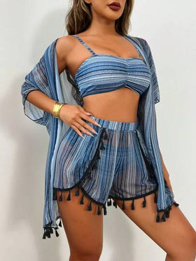 SHEIN Swim 4 قطع منها ملابس علوية سباحة ذات طيات أمامية بطباعة هندسية، وسروال سباحة ذو نمط هندسي، وكارديجان مع شرابات ملون وشورت مع شرابات مجموعة ملابس السباحة للكرنفال والصيف