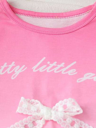 girls-sets مجموعة من قطعتين للفتيات المراهقات، تتكون من توب طباعة الحرف ذو تدرج اللون والرباط والبوت كارجو، مناسب للصيف