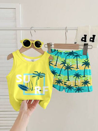 SHEIN طقم ملابس علوية أكمام بلا كتف طفولي سهل بطبعة شجرة جوز الهند وشورت مرقع بطبعة شجرة جوز الهند، مريح وبسيط، مناسب للربيع والصيف