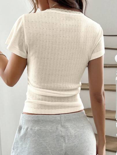 Zielony تي شيرت قصيرة الأكمام مزينة بالشراشيب، تي شيرت نسائي صيفي جديد مصمم ضيق مزود بأزرار 3، بلوزة نصف كم