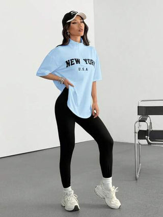 طقم حريمي قطعتين EZwear طقم تي شيرت ولباس ضيق للنساء مطرز بشعار حديث
