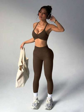 Sport Studio مجموعة كمامة خلفية سادة بلا ظهر وسروال رياضي للنساء